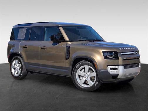 2025 Land Rover Defender 110 P300
