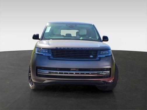 2025 Land Rover Range Rover P400 SE 7 Seat