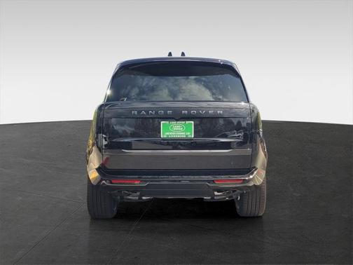 2025 Land Rover Range Rover P530 SE 7 Seat