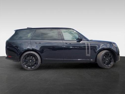 2025 Land Rover Range Rover P530 SE 7 Seat