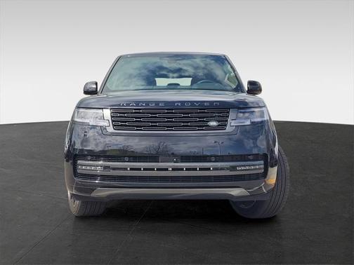 2025 Land Rover Range Rover P530 SE 7 Seat