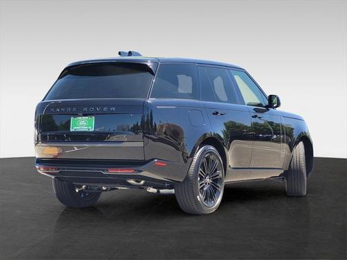 2025 Land Rover Range Rover P400 SE