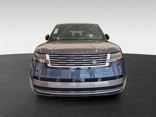 2025 Land Rover Range Rover P615 SV