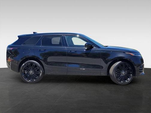 2026 Land Rover Range Rover Velar P400 Dynamic SE