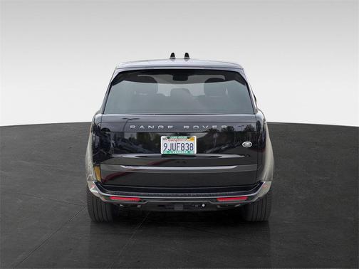 2023 Land Rover Range Rover P530 SE