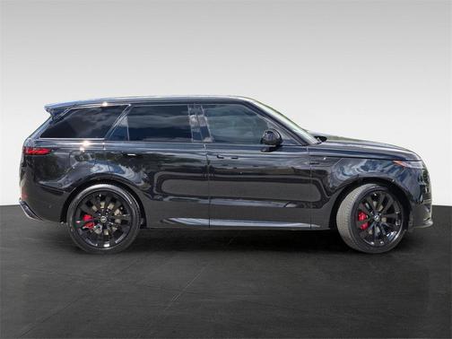 2025 Land Rover Range Rover Sport SE