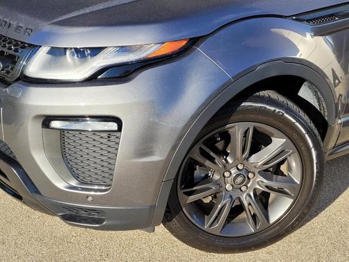 Photo 2 of 27 of 2018 Land Rover Range Rover Evoque Landmark Edition