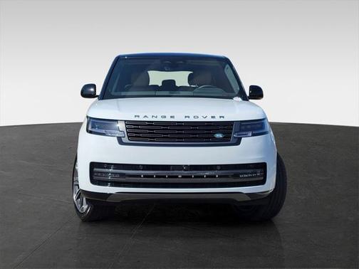 2025 Land Rover Range Rover P400 SE 7 Seat