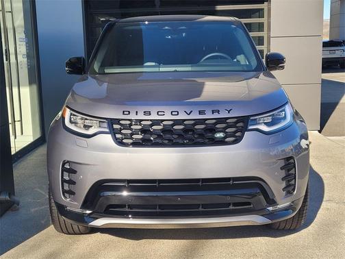 2025 Land Rover Discovery P300 Dynamic SE