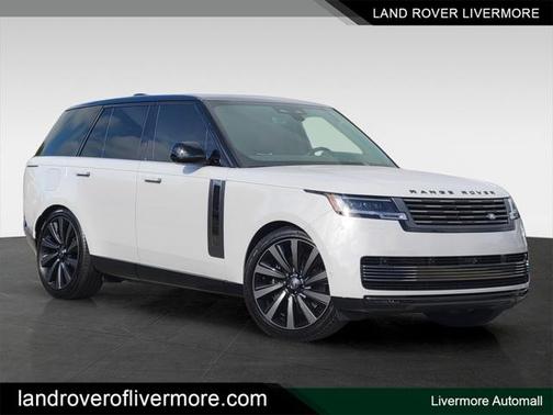 2025 Land Rover Range Rover P615 SV