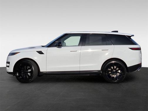 2026 Land Rover Range Rover Sport SE