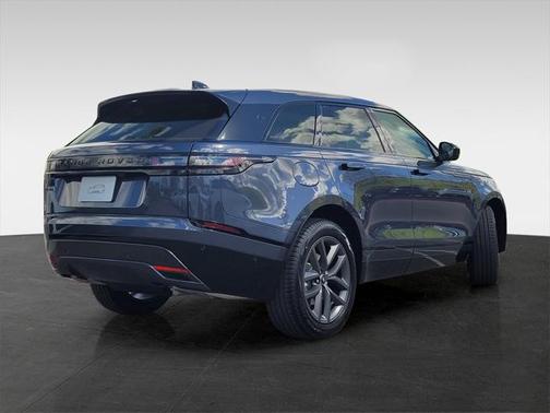 2026 Land Rover Range Rover Velar P250 SE R-Dynamic
