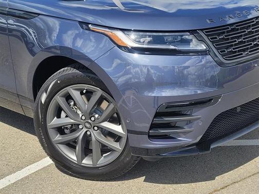 2026 Land Rover Range Rover Velar P250 SE R-Dynamic