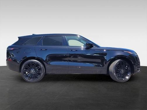 2026 Land Rover Range Rover Velar P400 Dynamic SE