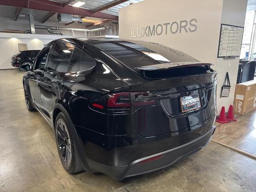 2023 Tesla Model X Plaid