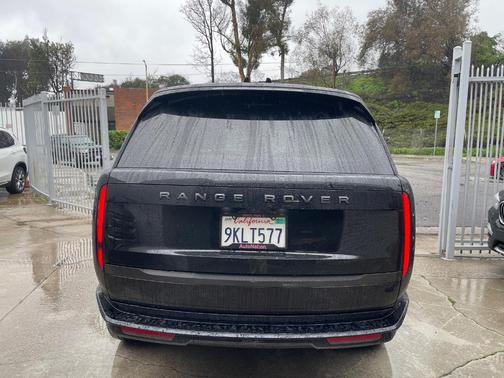 2024 Land Rover Range Rover P530 SE