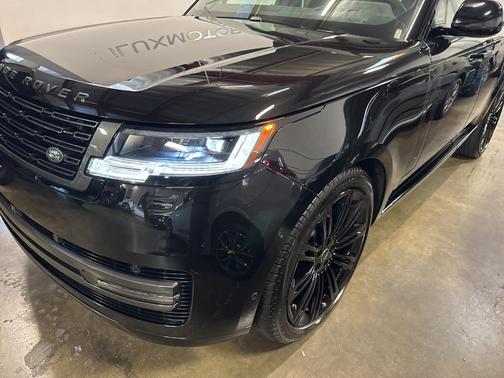 2024 Land Rover Range Rover P530 SE