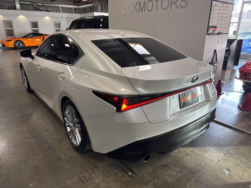 2023 Lexus IS 300 Base