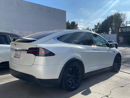 2021 Tesla Model X Long Range