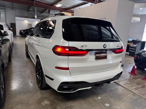 2022 BMW X7 xDrive40i