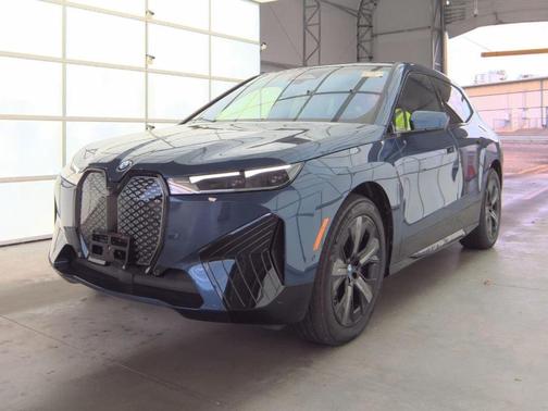 2025 BMW iX xDrive50