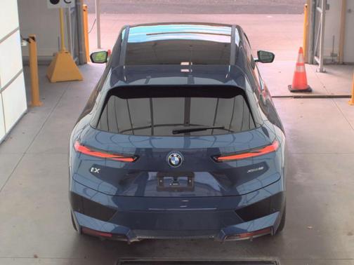 2025 BMW iX xDrive50