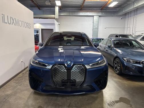 2025 BMW iX xDrive50