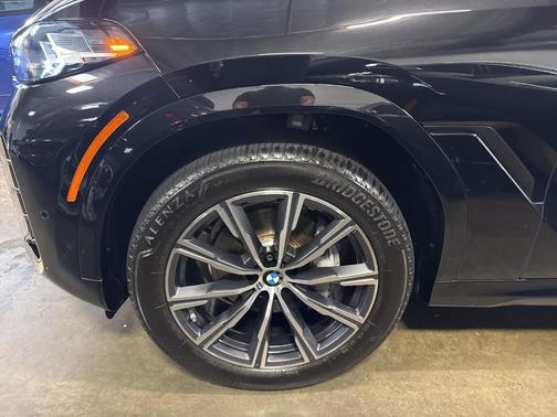 2024 BMW X6 xDrive40i