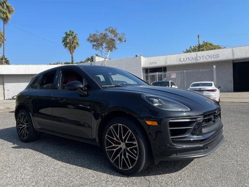 2022 Porsche Macan S