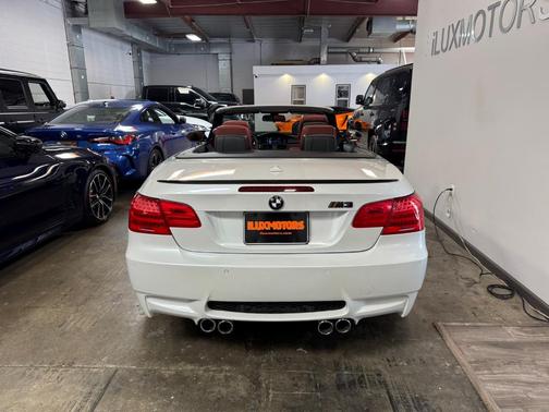 2011 BMW M3 