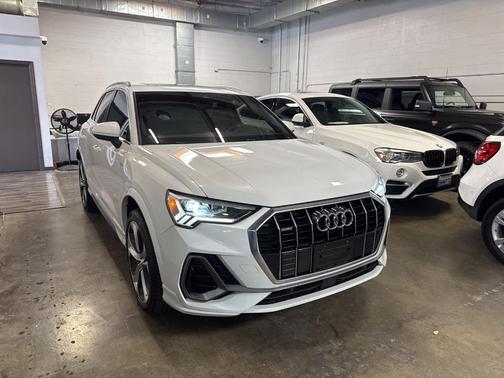 2021 Audi Q3 45 S line Premium