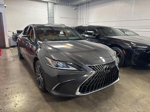 Gray 2025 Lexus ES 300h Base
