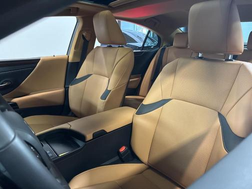 Gray 2025 Lexus ES 300h Base