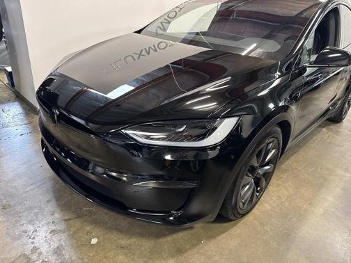 2024 Tesla Model X Base