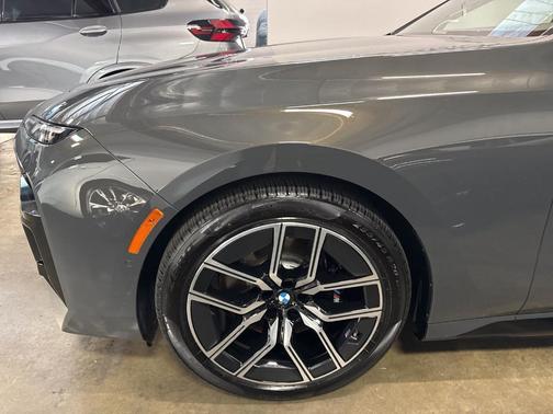 2025 BMW i7 xDrive60