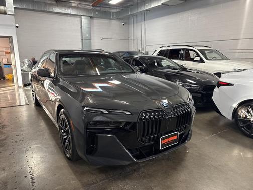 2025 BMW i7 xDrive60