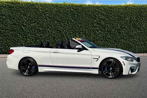 Alpine White 2015 BMW M4 Base