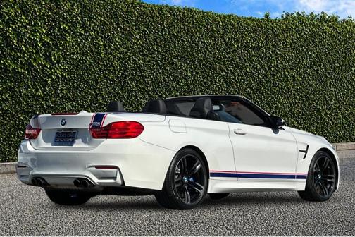 Alpine White 2015 BMW M4 Base