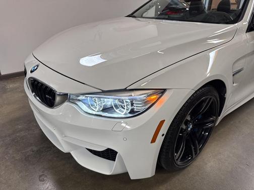 Alpine White 2015 BMW M4 Base