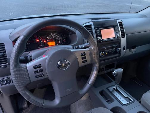 2016 Nissan Frontier SV