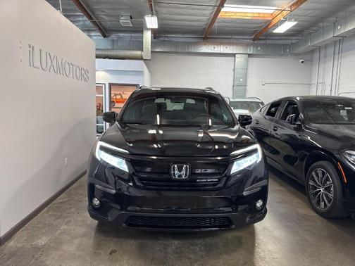 2022 Honda Pilot Black Edition