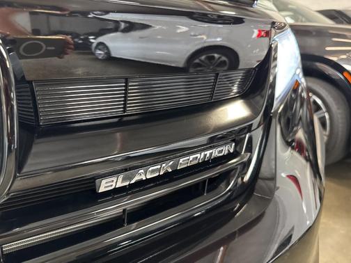 2022 Honda Pilot Black Edition