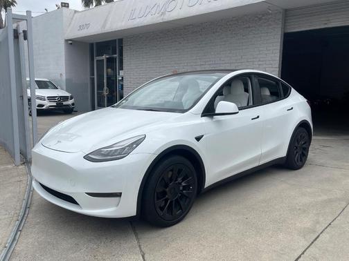 2022 Tesla Model Y Long Range