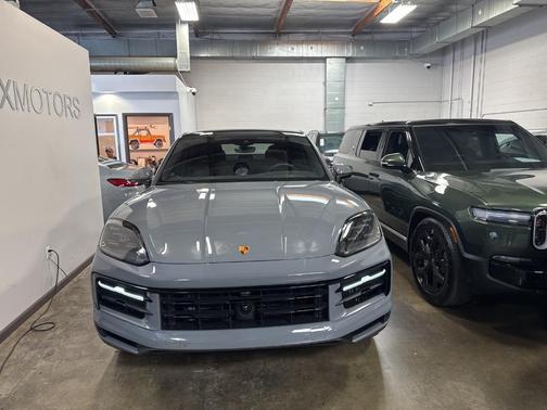 2024 Porsche Cayenne AWD
