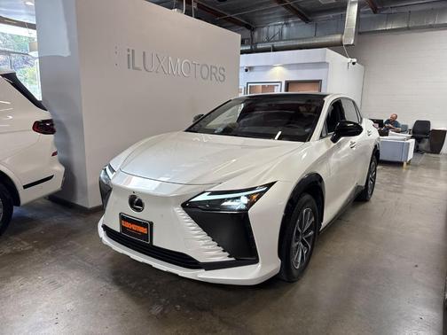 White Pearl 2024 Lexus RZ 300e 300E