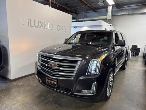 2017 Cadillac Escalade ESV Platinum