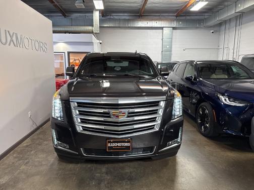 2017 Cadillac Escalade ESV Platinum