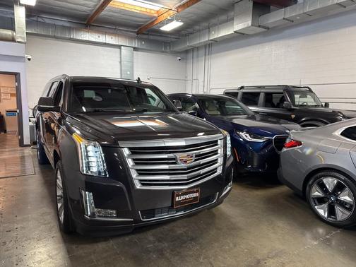 2017 Cadillac Escalade ESV Platinum