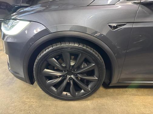 2018 Tesla Model X 100D