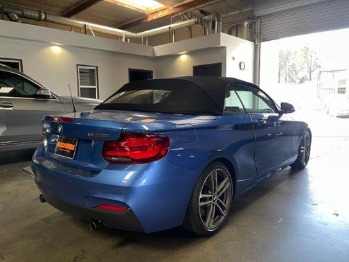 2021 BMW M240 i